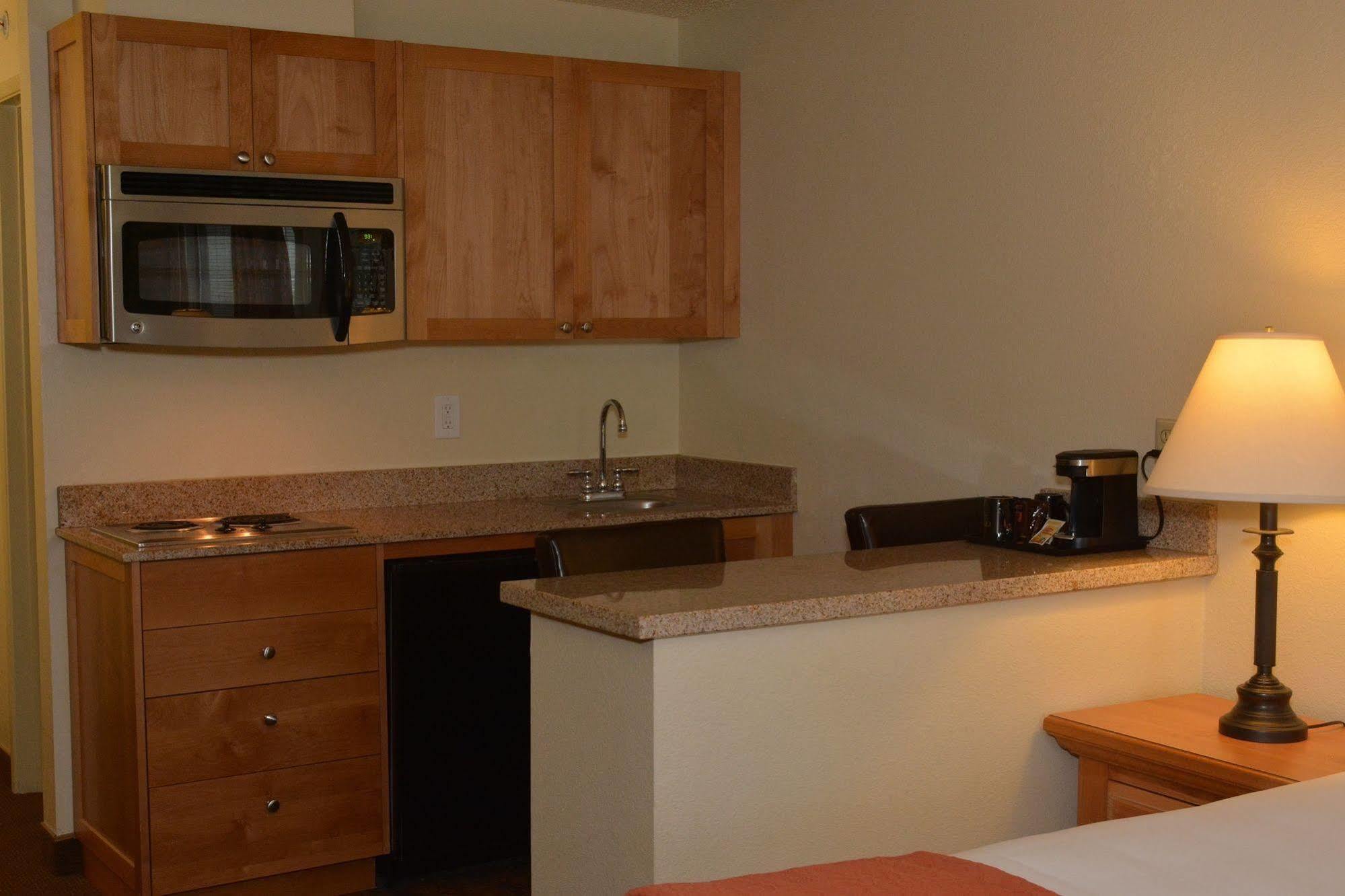 Baymont By Wyndham Yakima Riverfront Buitenkant foto